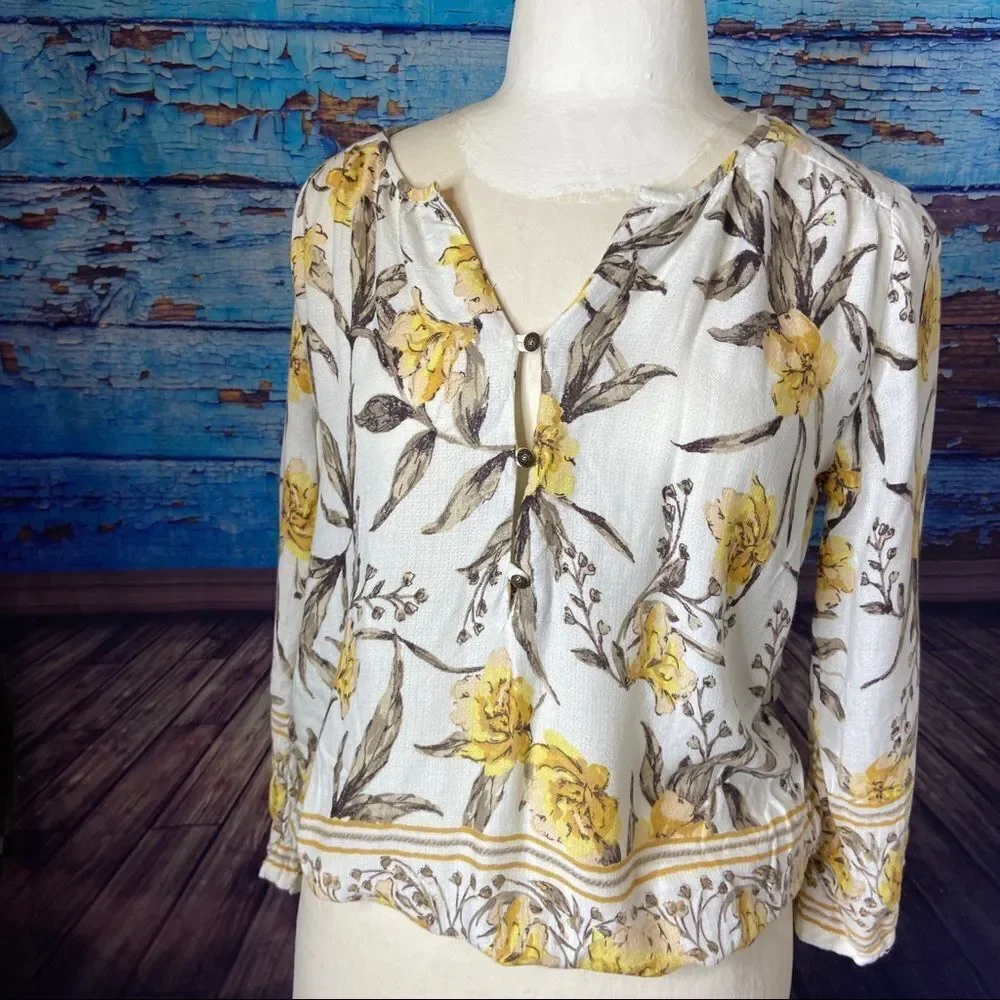 Lucky Brand boho white floral top Small - Picture 3 of 10